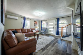 5BR HOME SLEEPS 16 DOWNTOWN/Pet Friendly/EV Charger